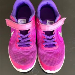 Used Nike Shoes for Girls 2Y